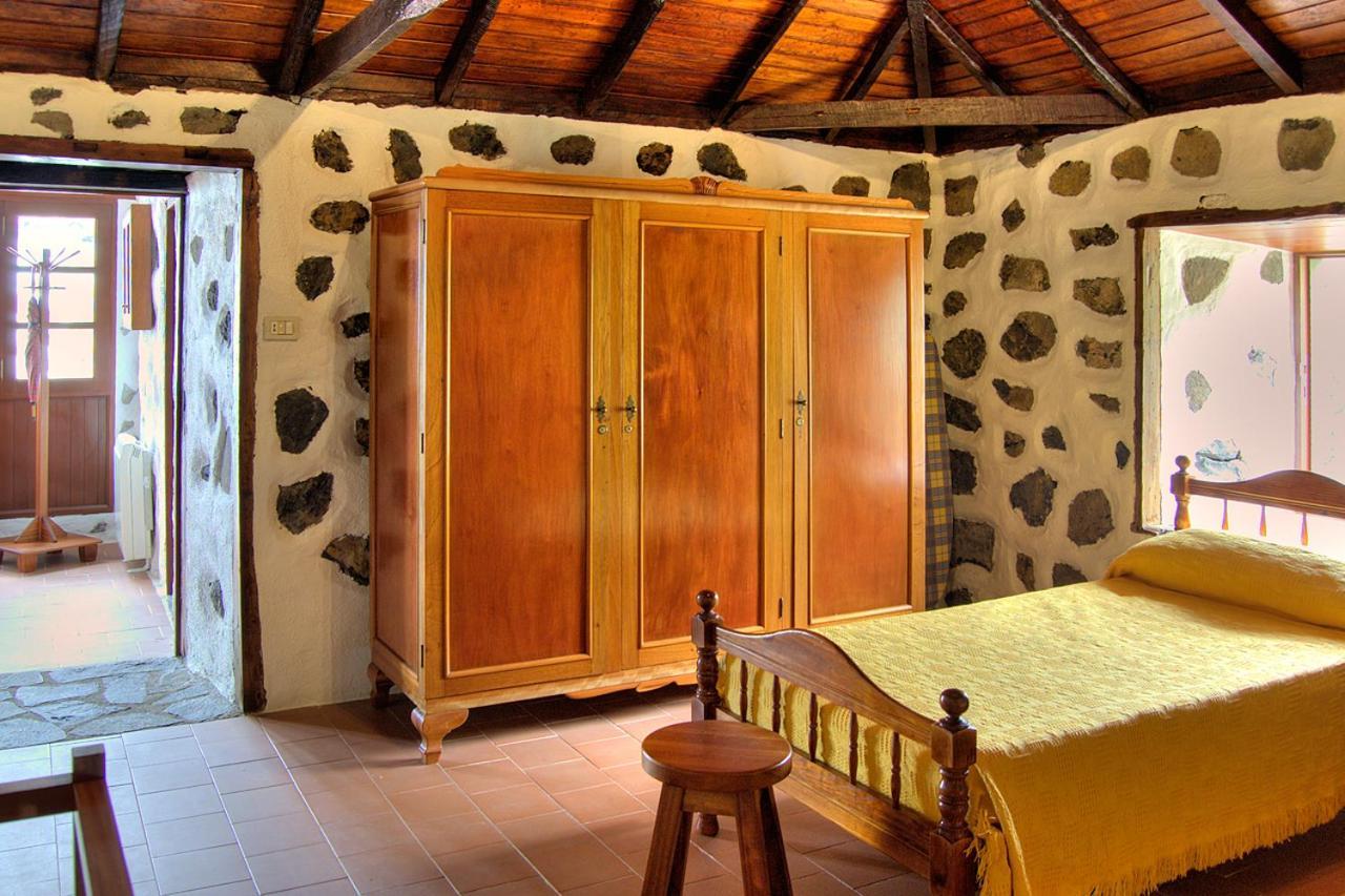 Holidaynorthtenerife Casa Rural Montiel Icod De Los Vinos Rom bilde